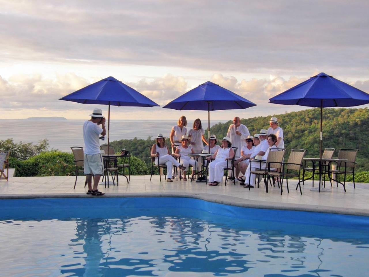 Mantaraya Lodge Puerto López Esterno foto