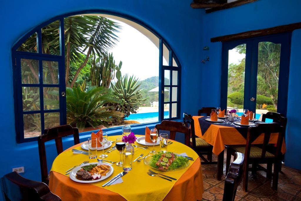 Mantaraya Lodge Puerto López Esterno foto