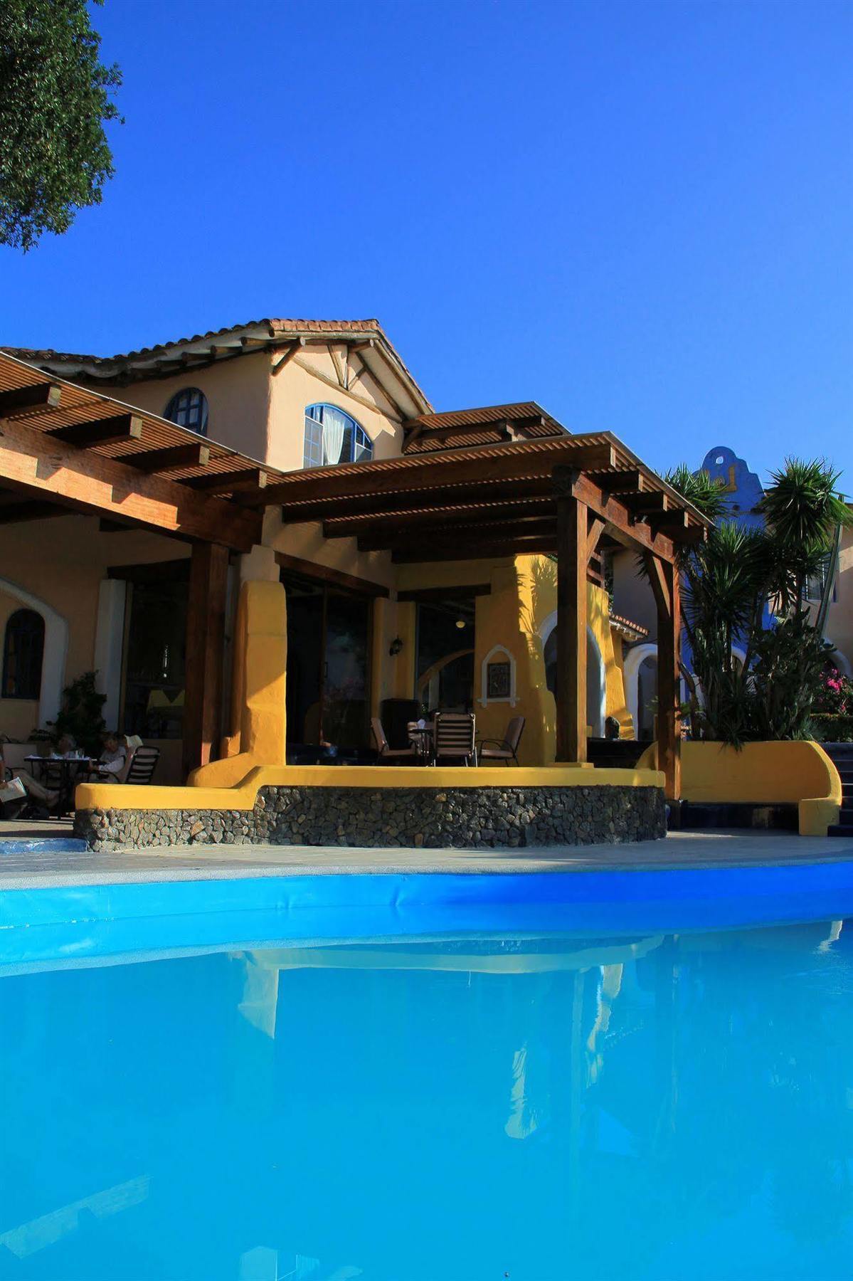 Mantaraya Lodge Puerto López Esterno foto