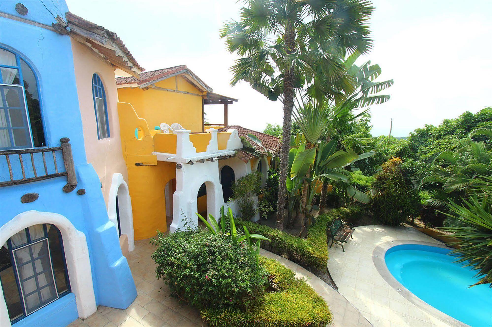 Mantaraya Lodge Puerto López Esterno foto