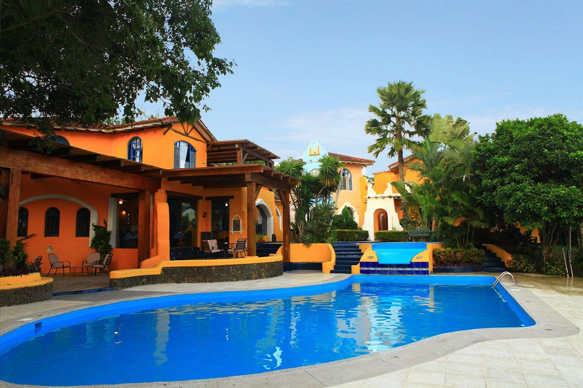 Mantaraya Lodge Puerto López Esterno foto