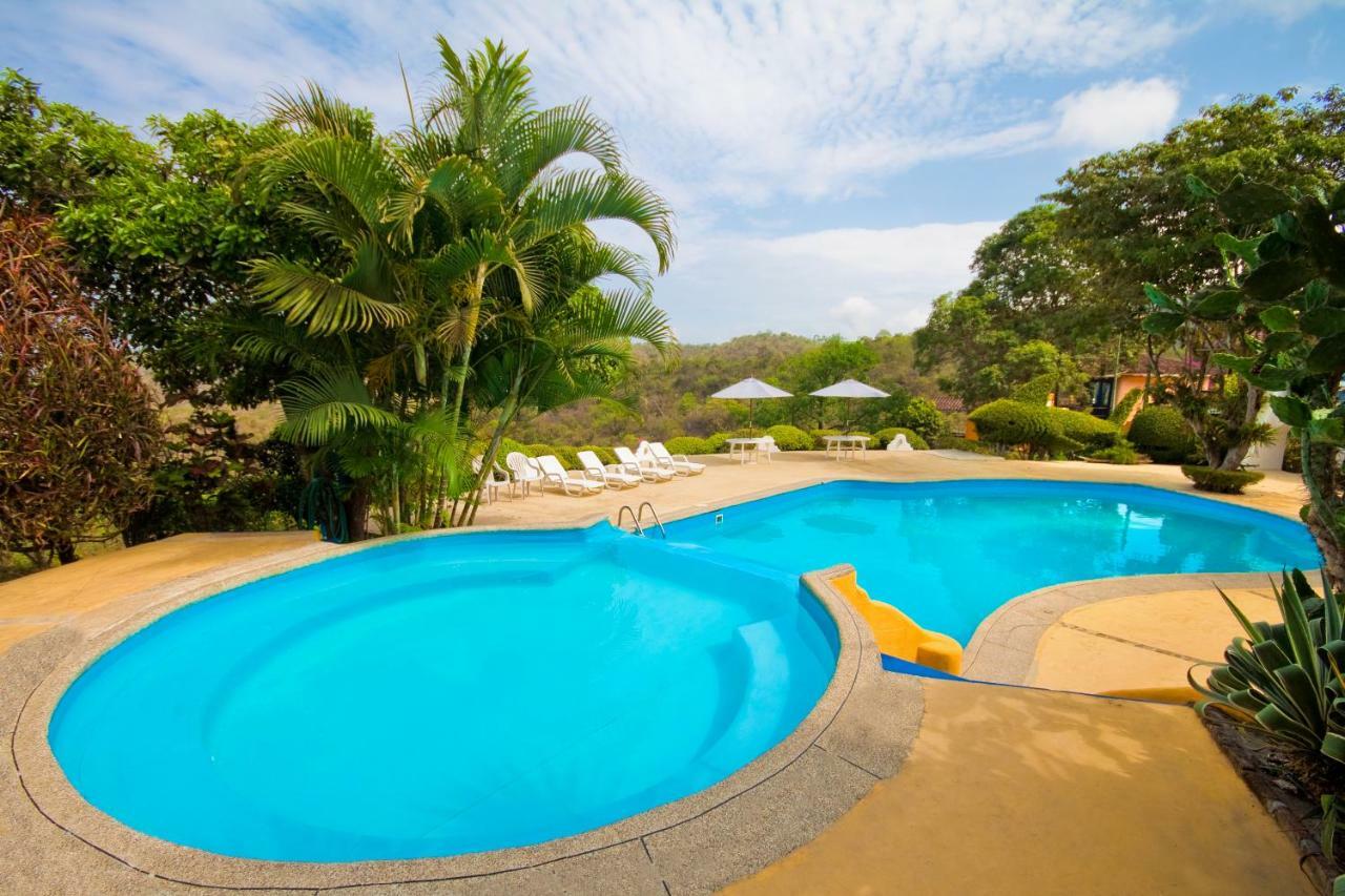 Mantaraya Lodge Puerto López Esterno foto